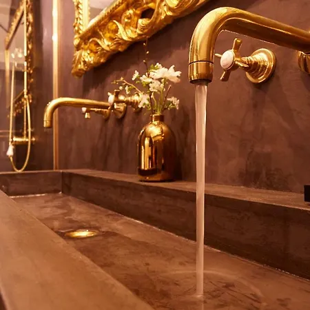 Maison Au Cheval Noir Apartment *