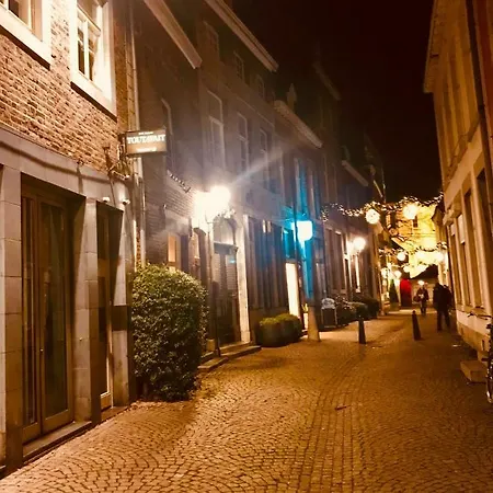 Maison Au Cheval Noir *