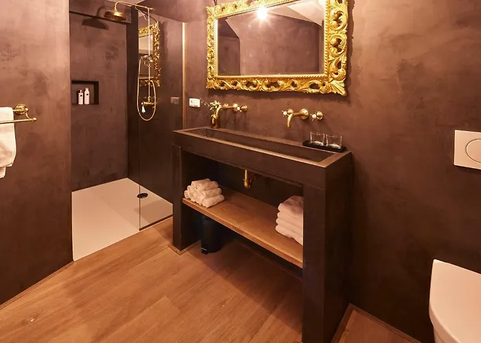 Maison Au Cheval Noir