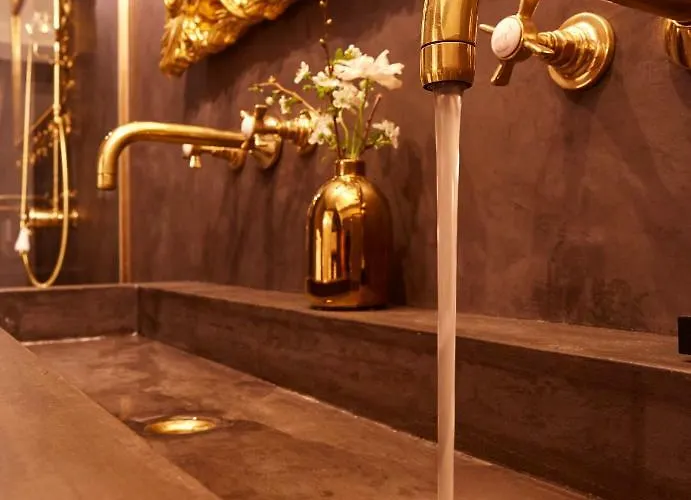 Maison Au Cheval Noir Апартаменты *