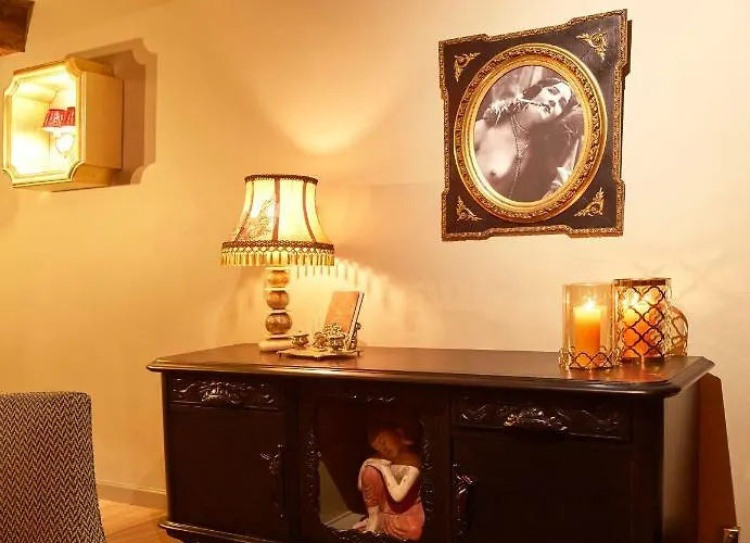 Maison Au Cheval Noir *